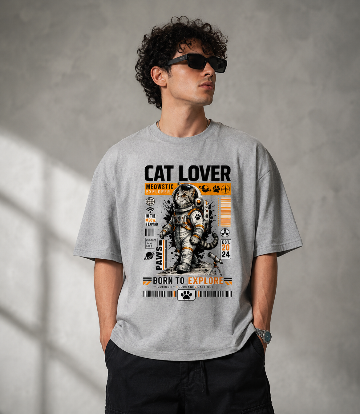 Premium Cat Lover Printed – Unisex Oversized Classic T-Shirt 🐾
